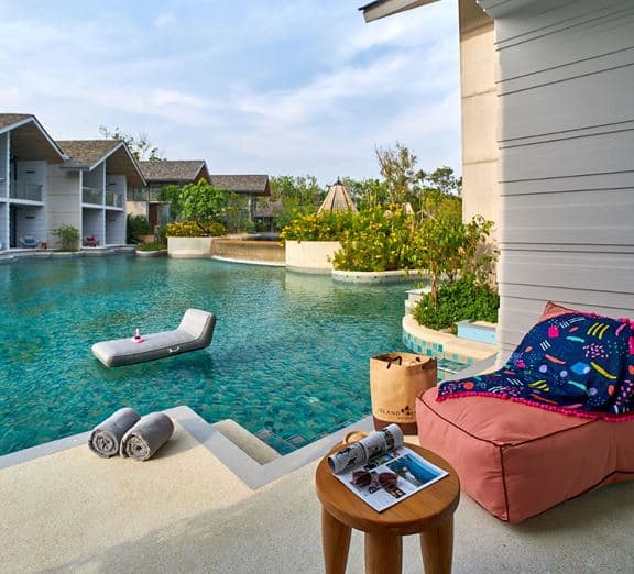Deluxe Pool Access Room Номера