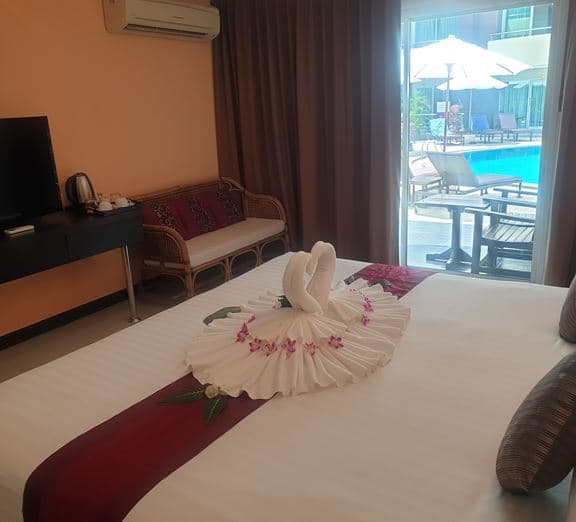 Deluxe Pool Access Room Номера