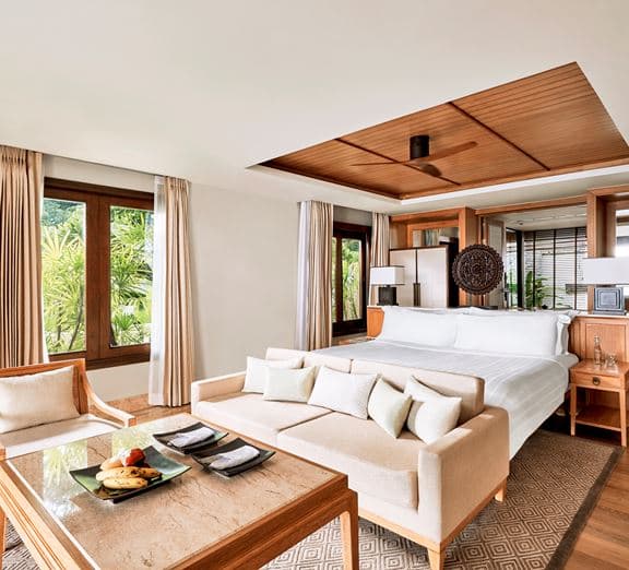 Ocean View Pool Junior Suite Номера