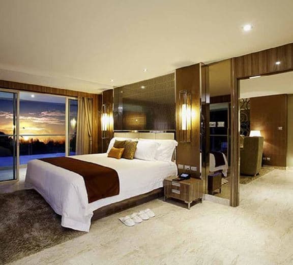 JUNIOR SUITE Номера