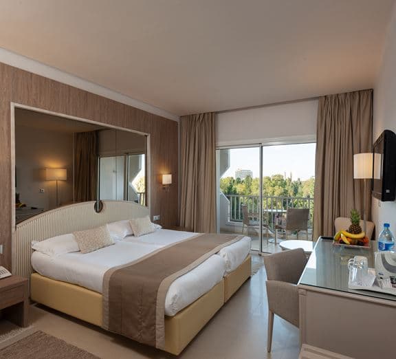 Room Superior Garden View Номера