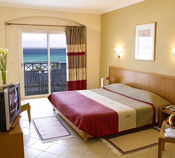 Room Standard SeaView with Balcony or Terrace Номера