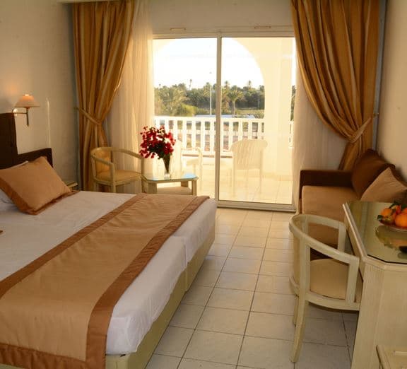 Room Premium Garden View Номера