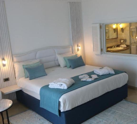 Room Superior Pool View Номера
