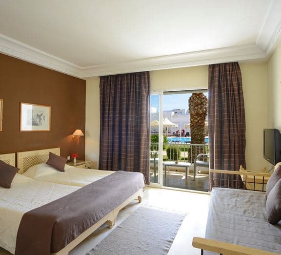 Room Double Pool View Номера