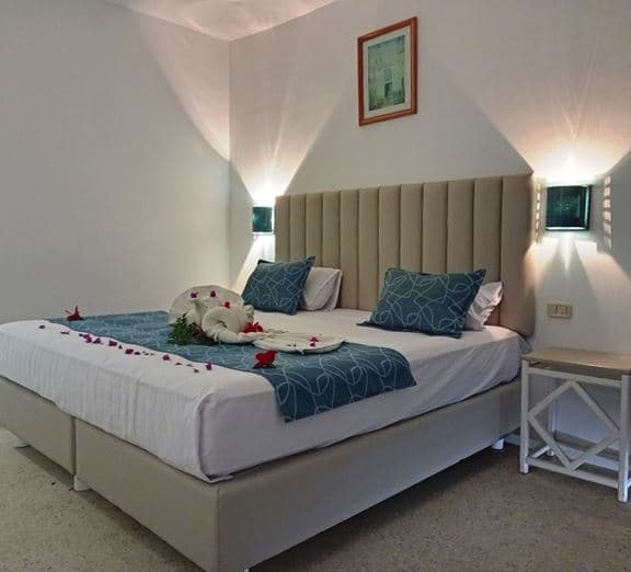 DOUBLE ROOM Номера