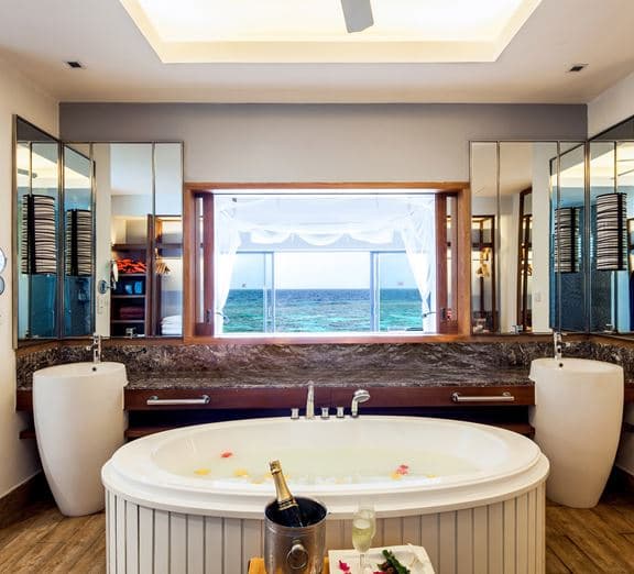 Ocean Water Villa Номера