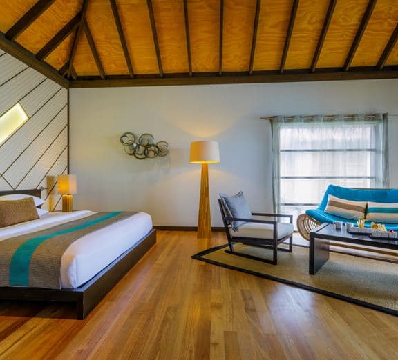 Water Bungalow with Pool Номера