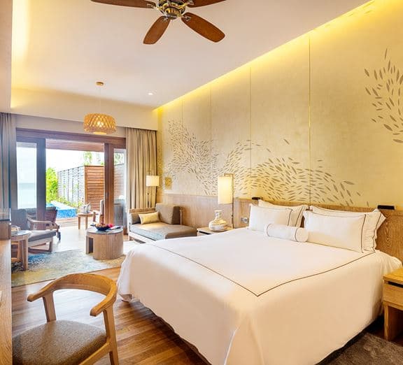BEACH SUITE WITH POOL Номера