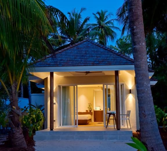 Beach Villa with Swirlpool Номера