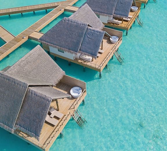 Jacuzzi Water Villa Номера