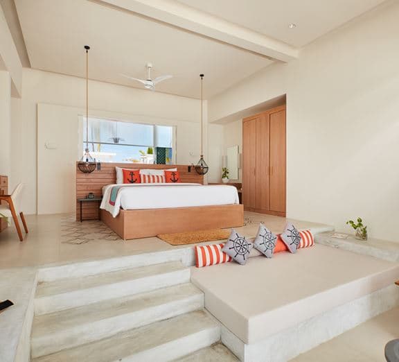 Grand Beach Villa with Pool Номера