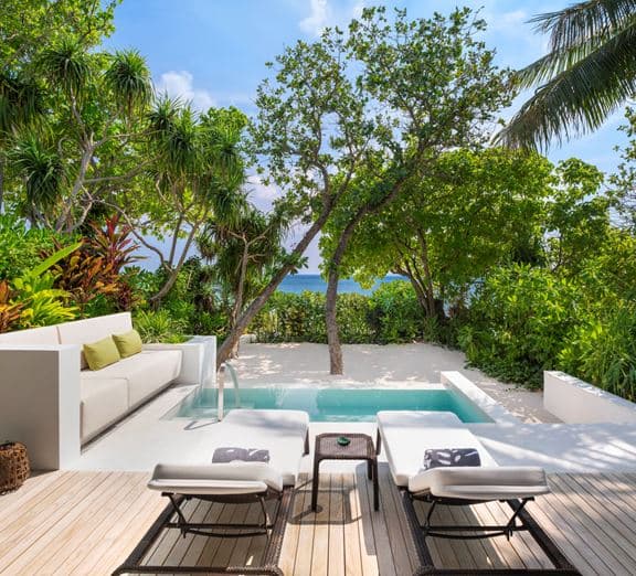 Family Beach Villa Pool Номера