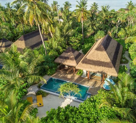 Beach Pool Villa Номера