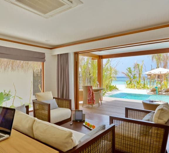 Duplex Pool Villa Номера
