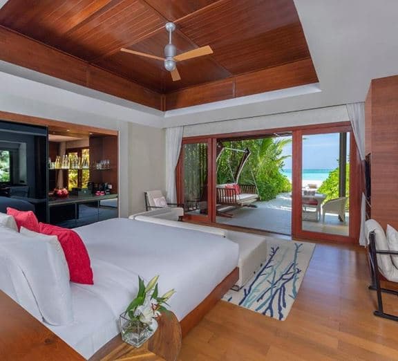 Deluxe Beach Villa Номера