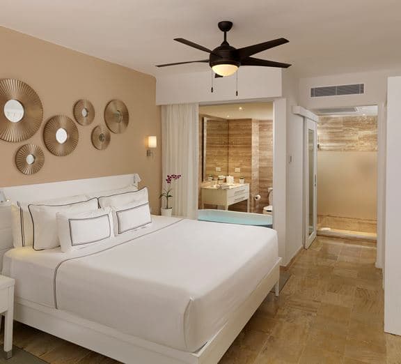 THE LEVEL SUITE TROPICAL PALMS Номера