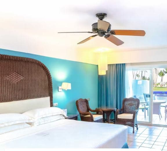 SUPERIOR ROOM SWIM UP PREMIUM LEVEL Номера