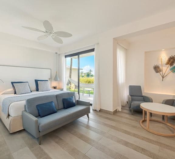 PRIVILEGED DELUXE JUNIOR SUITE Номера