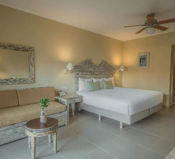 PREMIUM NEAR POOL Номера