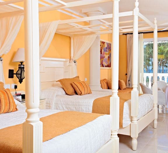 JUNIOR SUITE DELUXE OCEAN FRONT Номера