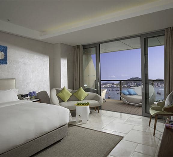DELUXE OCEAN VIEW ROOM KING Номера