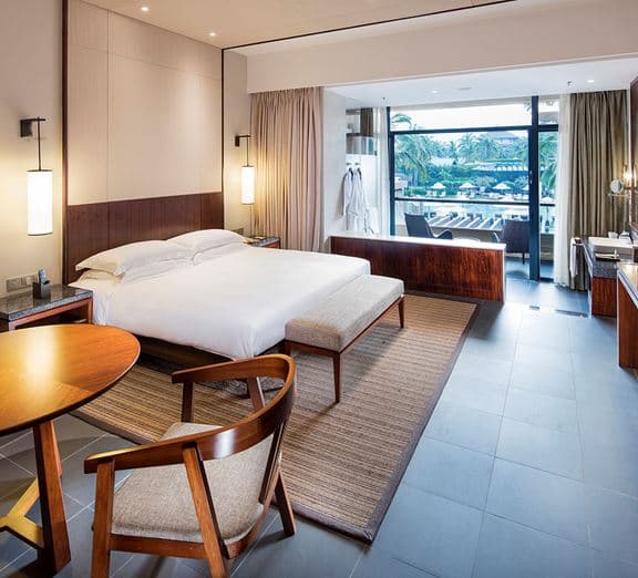 DELUXE SCENIC VIEW ROOM Номера
