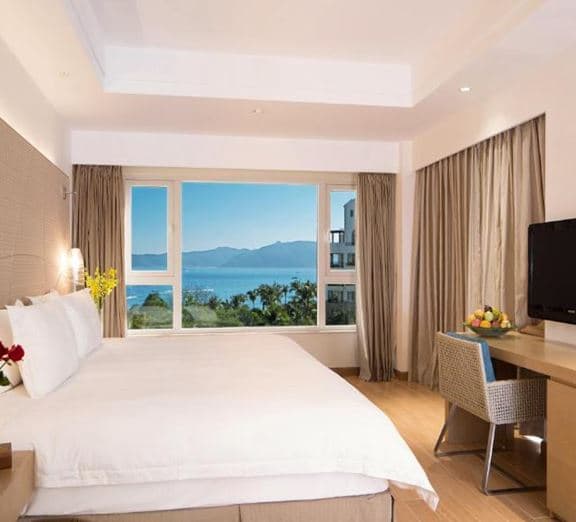 SUPERIOUR SEA VIEW ROOM Номера