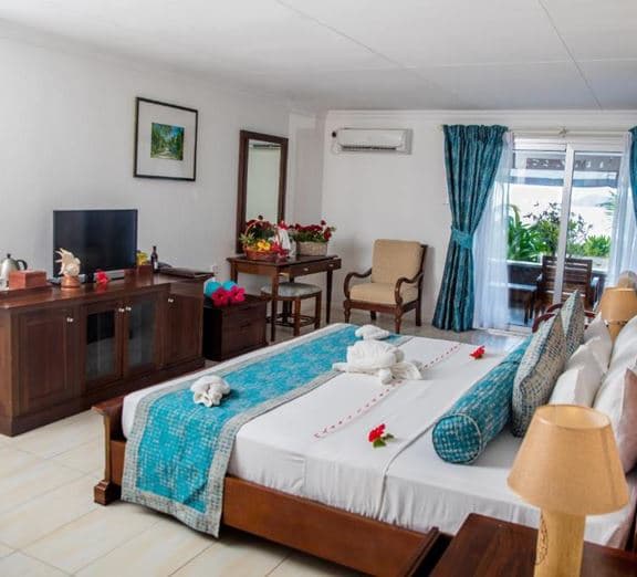 Beach House One Bedroom Suite Номера