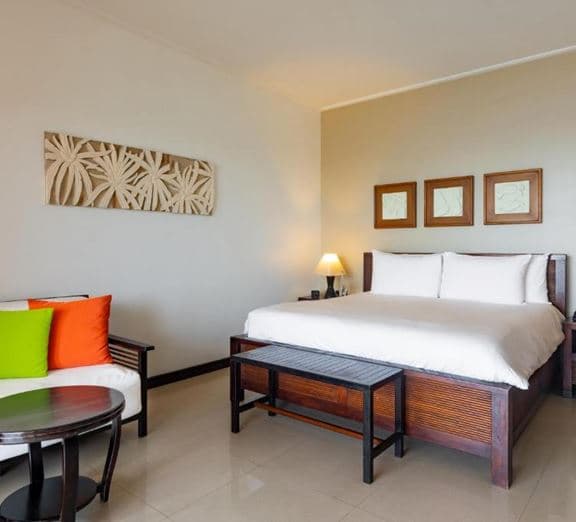 KING GRAND DELUXE ROOM WITH OCEAN VIEW Номера