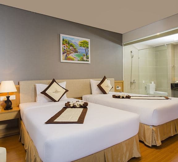 ROOM DELUXE CITY VIEW WITH BALCONY Номера
