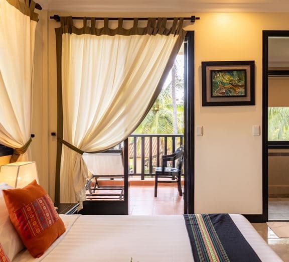 ROOM DELUXE SEA VIEW BALCONY Номера