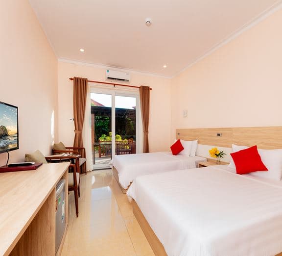 SUPERIOR ROOM WITH BALCONY Номера