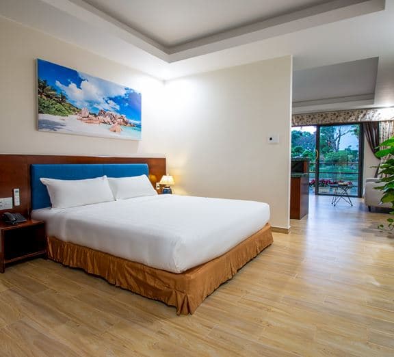 VILLA TRIPLE GARDEN VIEW WITH BALCONY (NO EXTRA BED) Номера