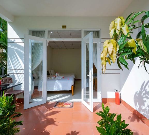 DELUXE FAMILY BUNGALOW WITH TERRACE Номера