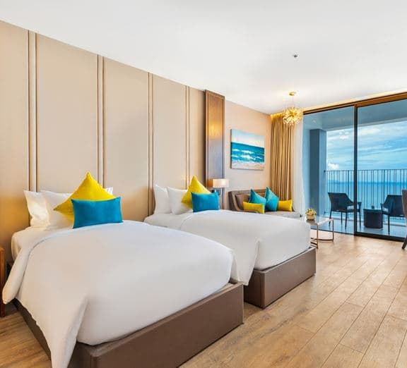 DELUXE OCEAN VIEW WITH BALCONY Номера