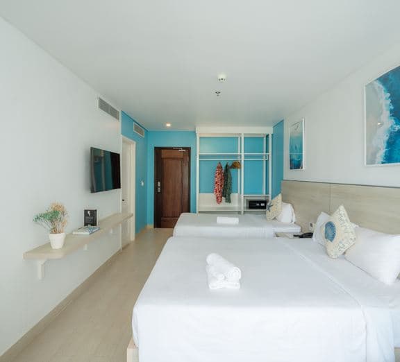 TRIPLE ROOM WITH BALCONY (NO EXTRA BED) Номера