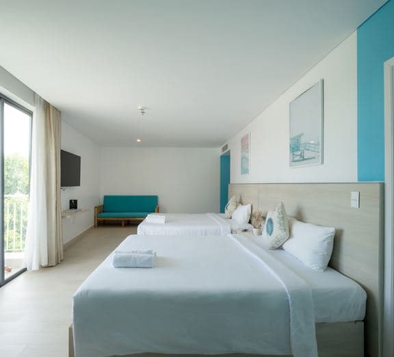 QUADRUPLE ROOM WITH BALCONY (NO EXTRA BED) Номера