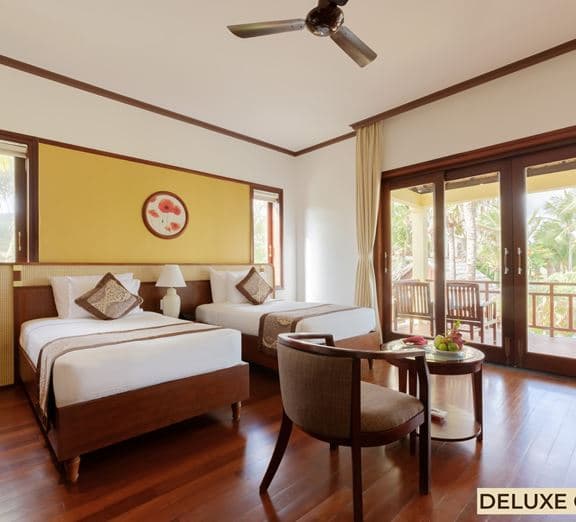 DELUXE GARDEN VIEW BALCONY Номера