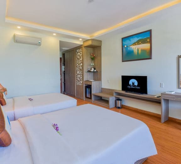 SUITE SEA VIEW WITH BALCONY Номера