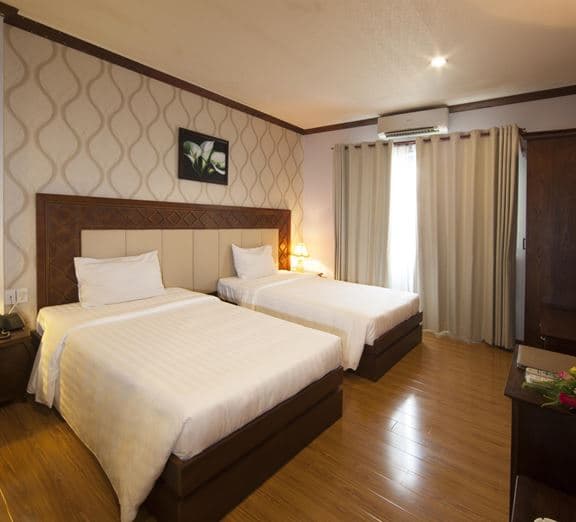 DELUXE WITH BALCONY Номера