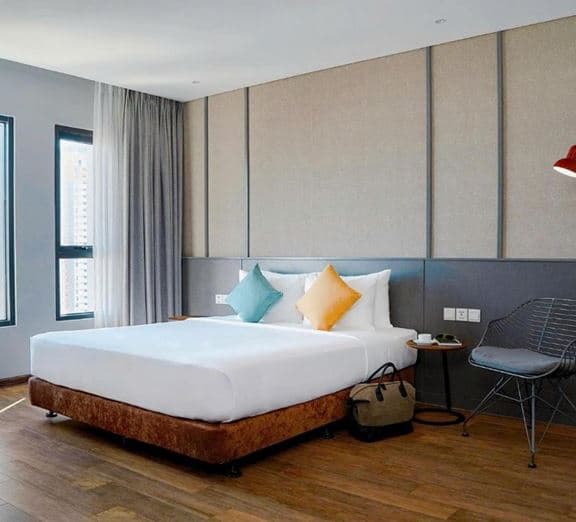 ROOMY DOUBLE WITH CITY VIEW Номера