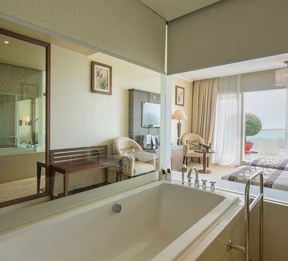 SUPERIOR SEA VIEW WITH BALCONY Номера