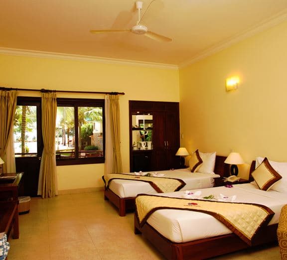 ROOM DELUXE GARDENVIEW BALCONY Номера