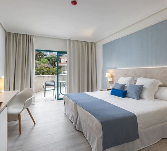 Double Room Номера