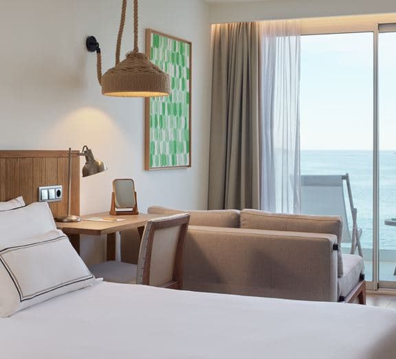 JUNIOR SUITE Номера
