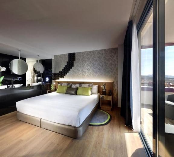 SUPERIOR BALCONY OR TERRACE (DG) Номера