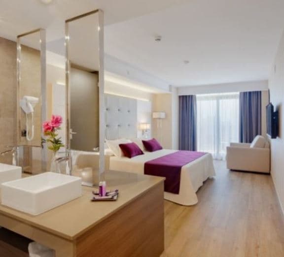 Superior Balcony or Terrace Номера