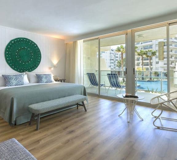 SUITE MEDITERRANEAN POOL VIEW Номера
