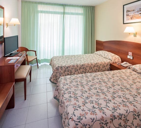 Double Room Balcony Номера